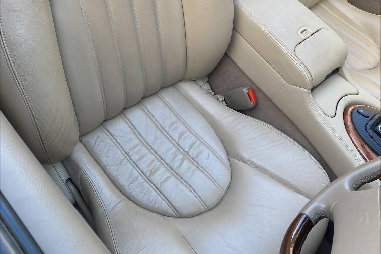 2003 XK8 4.2 Auto