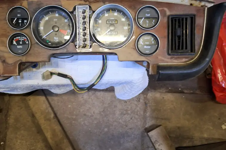 Ser 2 jag xj6 dash