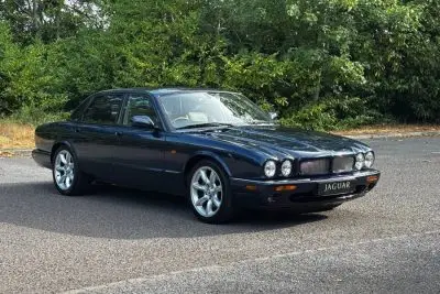 Jaguar XJR X308