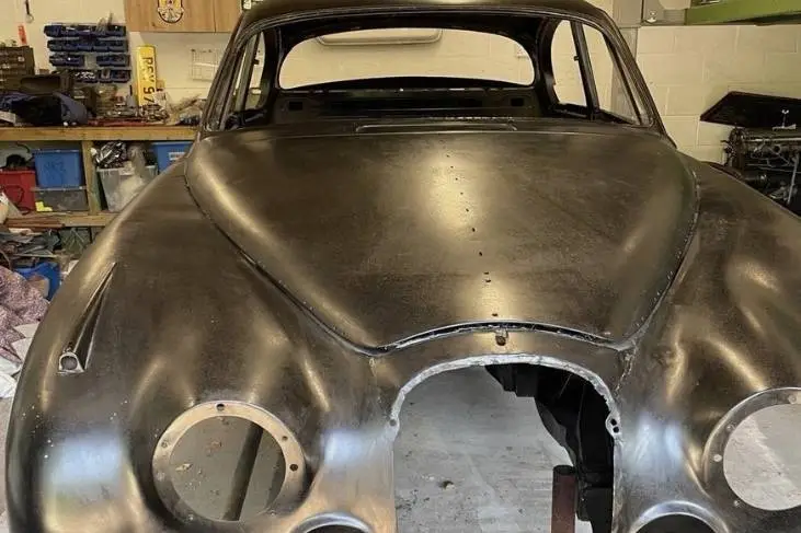 Jaguar 1962 3.8 MOD RHD V5 Restoration Project