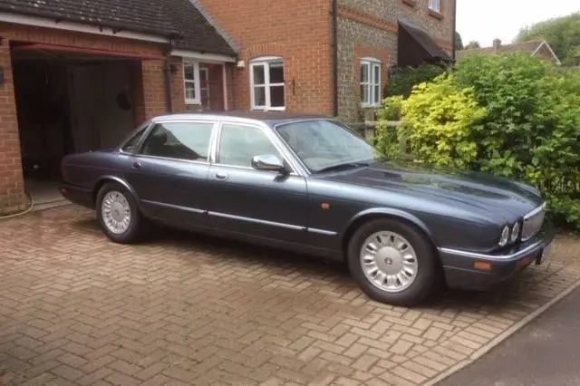 X300 1997 Daimler Double Six LWB 6.0 Litre